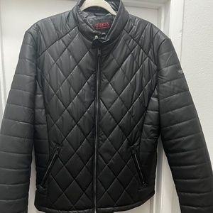 (BRAND NEW )GUESS Bomber  Puffer Jacket SIZE LARGE. TECH STRETCH 2023 season